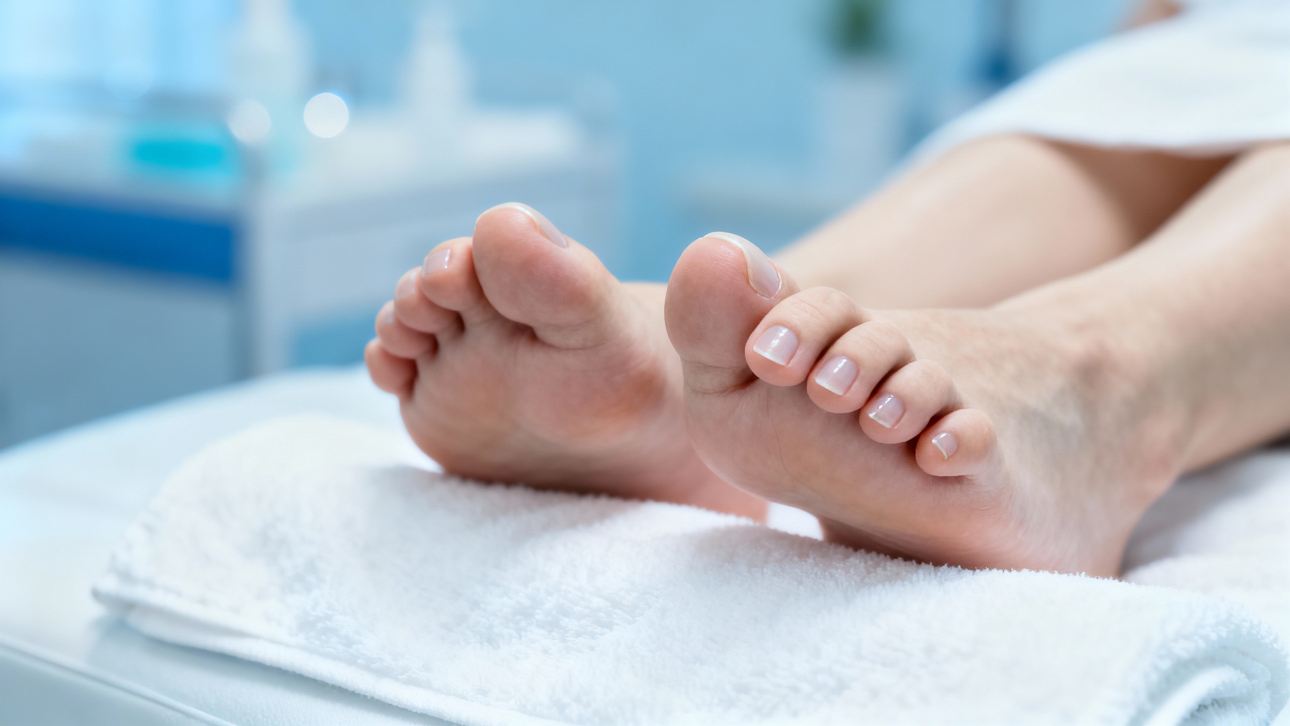 Featured image for What to Expect When Scraping Out Toenail Fungus: A Comprehensive Guide